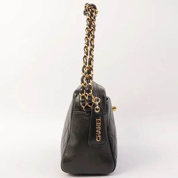 Chanel Around 1995 Made Trun-Lock Logo Charm Chain Bag Black