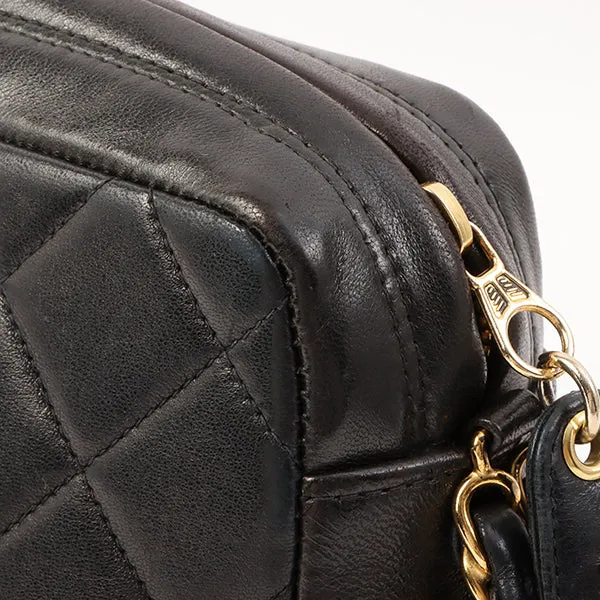 Chanel Around 1995 Made Trun-Lock Logo Charm Chain Bag Black