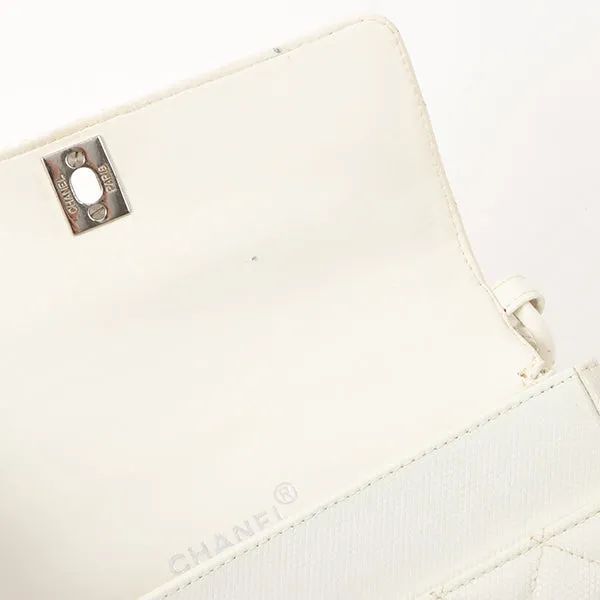 Chanel Around 1996 Made Pvc Turn-Lock Plastic Chain Handbag White