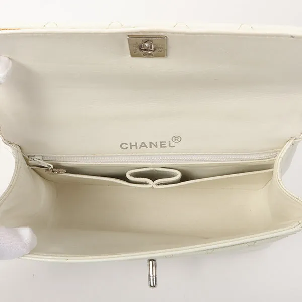 Chanel Around 1996 Made Pvc Turn-Lock Plastic Chain Handbag White