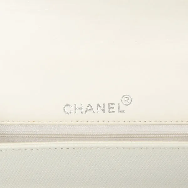 Chanel Around 1996 Made Pvc Turn-Lock Plastic Chain Handbag White