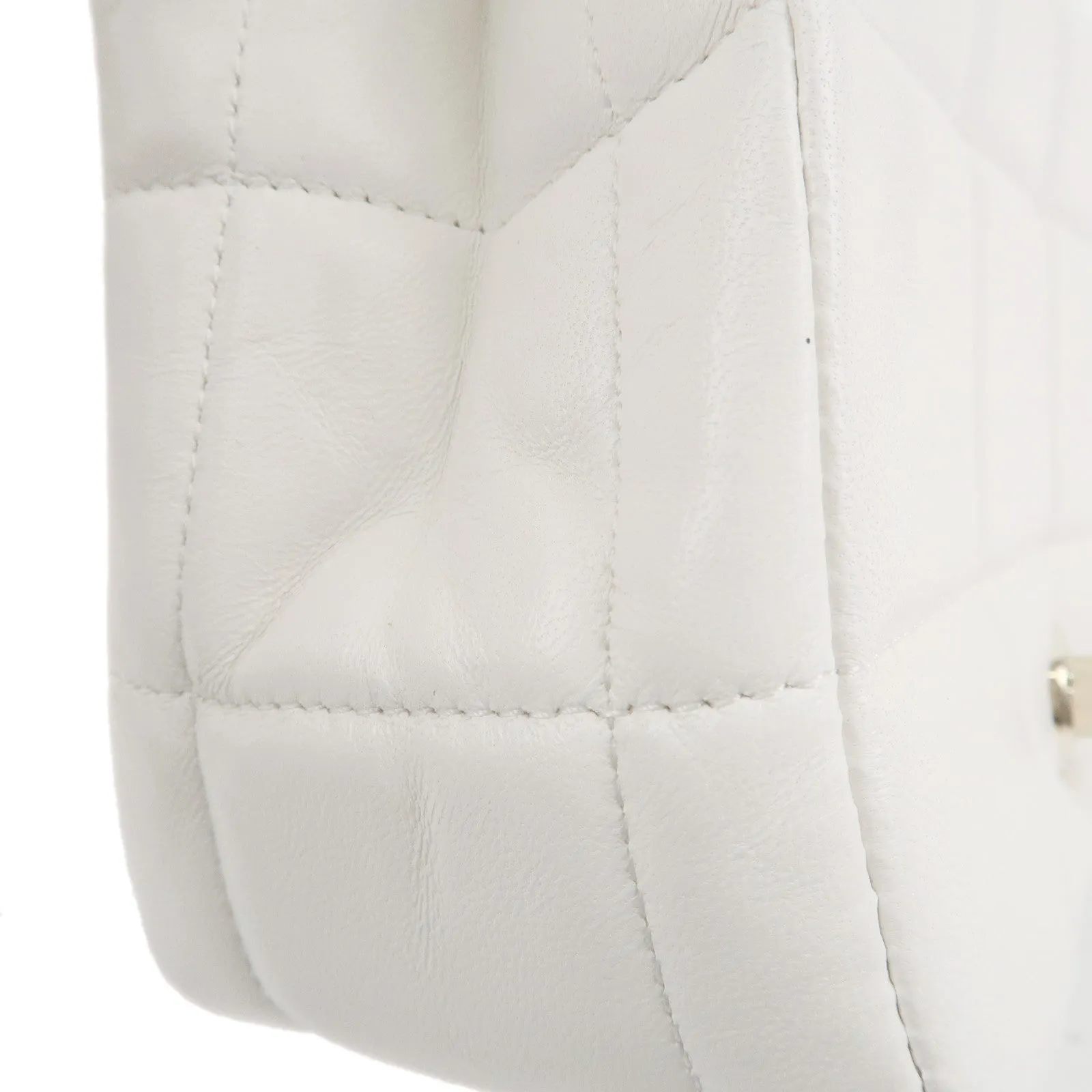 CHANEL Chocolate Bar Mini Matelasse Lamb Skin Shoulder Bag White
